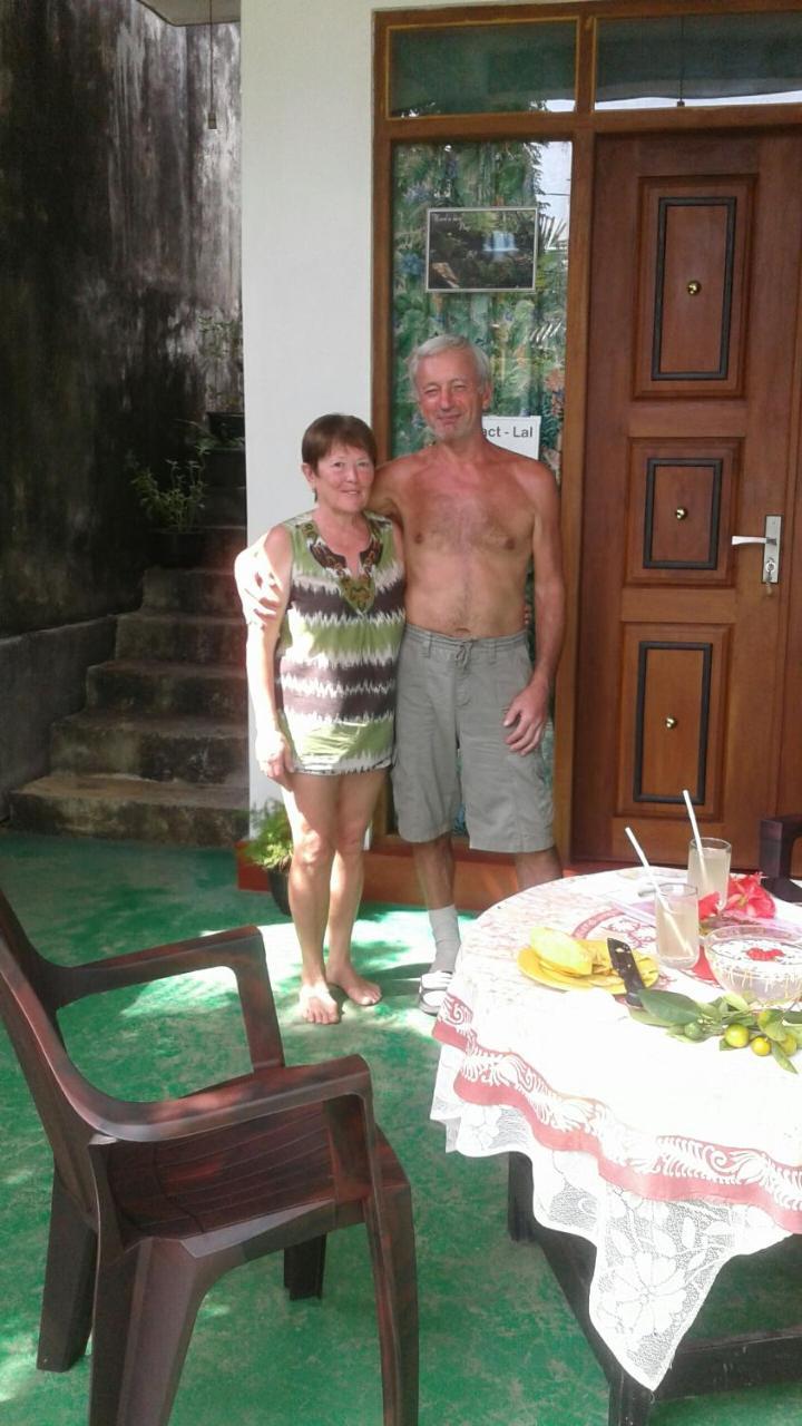 Bed and Breakfast Vivid Lanka Bentota Exterior foto